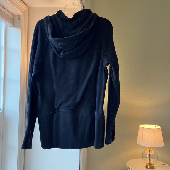 Lululemon Hooded Radiant Jacket in Black - Picture 6 of 9